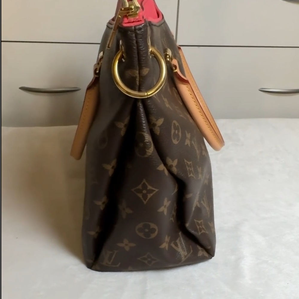 Pre owned Louis Vuitton Pallas MM in almost new condition. from own collection - Picture 5 of 9